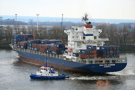 First container liner service between Hamburg and the Black Sea