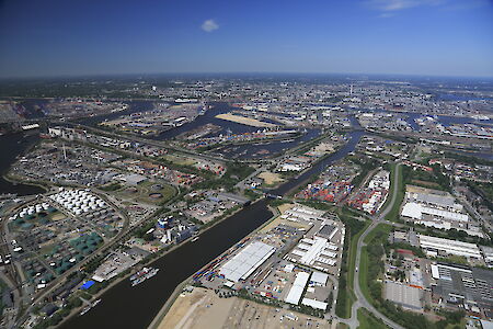 Der Hamburger Hafen bleibt auf Wachstumskurs und verzeichnet keinen Umschlagrückgang