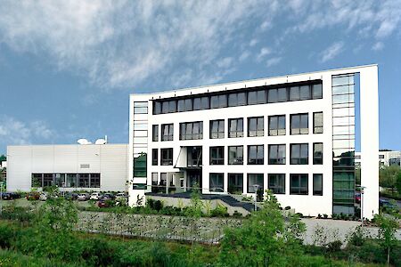 Ixocon verkauft Unternehmensimmobilie in Hamburg-Harburg an Eurofins