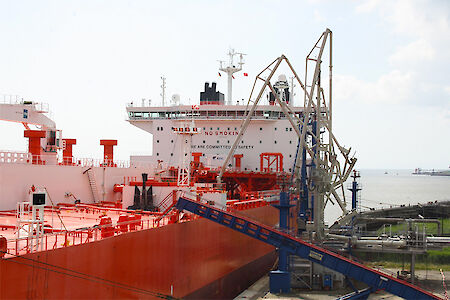 Fertigstellung neuer Öl-Löschanlage im Elbehafen 