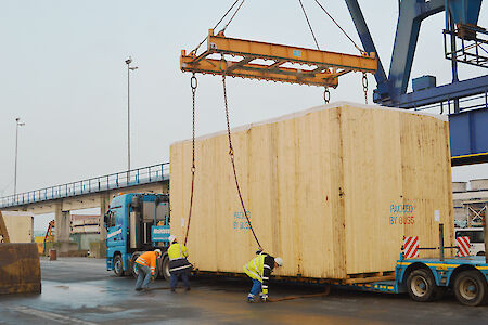 Buss Port Logistics verpackt Maschinen für Südamerika