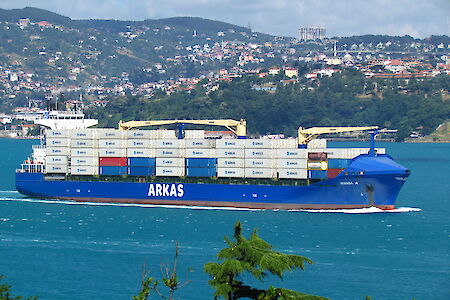 Turkish ARKAS Line sets course for Hamburg