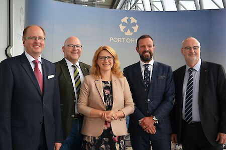 Ostseehafen Kiel – neues Logistikzentrum für Forstprodukte schafft 70 neue Arbeitsplätze