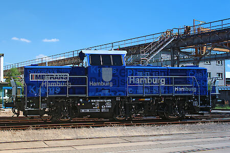 High Performance and Environmentally Friendly: Metrans Puts First Hybrid Shunting Locomotive into Operation at the Port of Hamburg