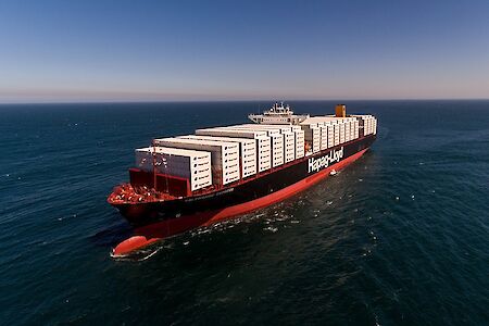 Hapag-Lloyd holds naming ceremony for first 10,500 TEU ship “Valparaíso Express”