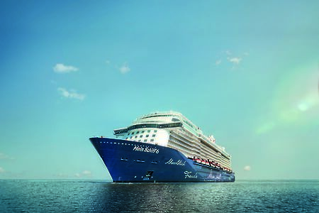 Die „Mein Schiff 6“ gibt Hamburg die Ehre - TUI Cruises tauft sein neustes Schiff in Hamburg