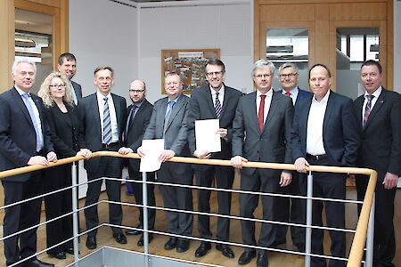 Unternehmen des ChemCoast Park Brunsbüttel und Fachhochschule Westküste intensivieren die Zusammenarbeit
