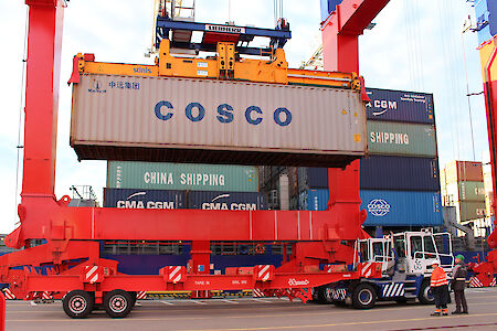 The first COSCO containers in Port Bronka – new deepwater port of Saint-Petersburg