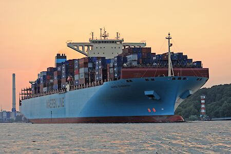 Maersk implements new guidelines on dangerous goods stowage