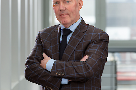Führungswechsel im Executive Board der HOYER Group Gerd Peters übernimmt wieder die Position Chief Financial Officer
