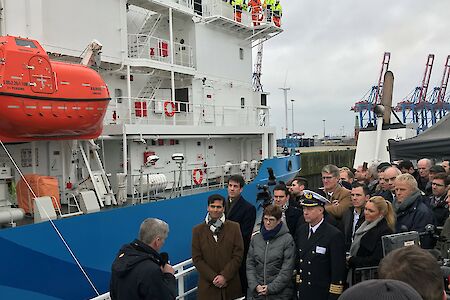 Eiskalt betankt: Taufe der „Kairos“ wichtiger Baustein für die Nutzung von LNG in der maritimen Branche
