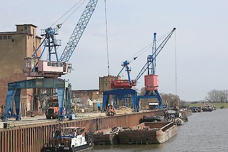 Elbe: Hafen Torgau wieder trimodal 