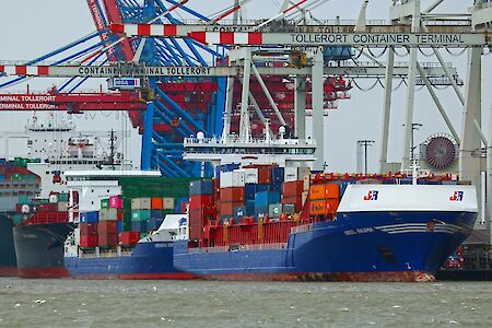 Hafen Hamburg – starkes Wachstum in den ersten drei Quartalen 