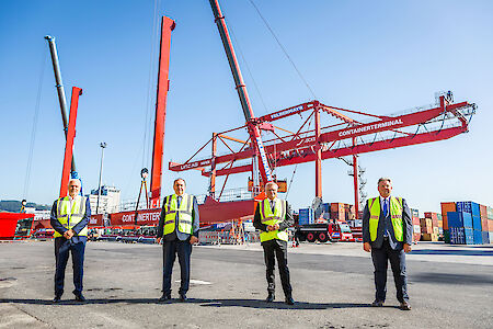 Investition in die Zukunft: Montage eines zweiten Containerportalkrans im Linzer Containerterminal 