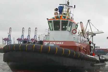 Tugboat operation in the port of Hamburg