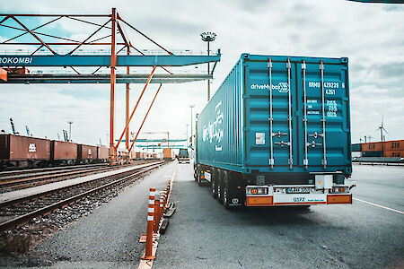 driveMybox: Die digitale Trucking-Plattform erweitert das Angebot um die norddeutschen Seehäfen und über die Landesgrenze hinaus