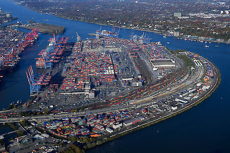 第三季度数据显示汉堡港在海运货物吞吐量方面取得可喜成绩