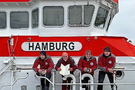 Senat und Bürgerschaft übernehmen Patenschaft für Seenotrettungskreuzer „Hamburg“