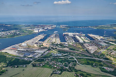 罗斯托克港在新冠疫情中 坚定步伐2021年罗斯托克港口的营业额创纪录