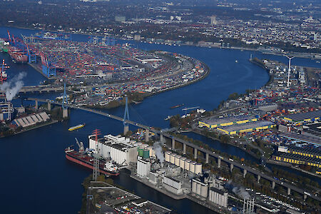 Hamburger Hafen setzt Sanktionen um