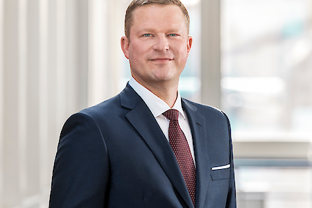 Führungswechsel im Executive Board der HOYER Group - Dr. Torben Reher übernimmt die Position Chief Financial Officer