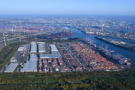 Global political situation impacts Port of Hamburg annual results
