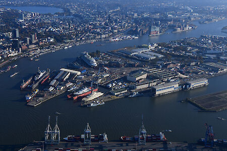 Port industry and coastal states publish "Bremen Declaration"