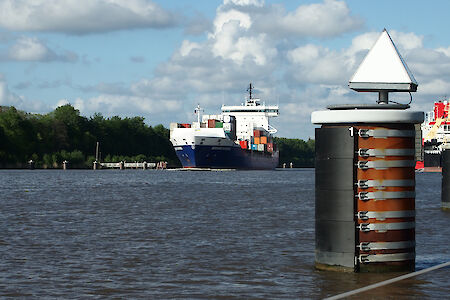 Zentralverband Deutscher Schiffsmakler fordert mehr Personal für Nord-Ostsee-Kanal